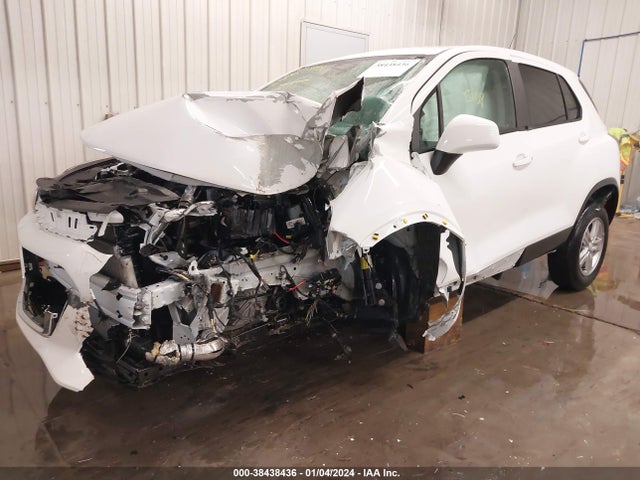 Chevrolet Trax Awd Ls 2022 KL7CJNSM9NB545341 Image 2