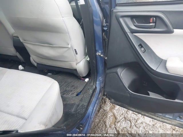 2015 SUBARU FORESTER 2.5I PREMIUM VIN: JF2SJADC8FH452452
