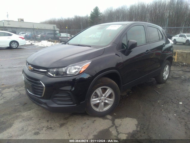 Chevrolet Trax Awd Ls 2022 KL7CJNSM9NB543685 Image 2