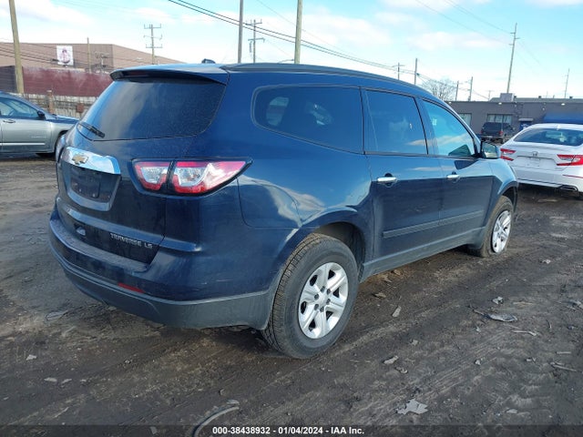 Chevrolet Traverse Ls 2015 1GNKRFED9FJ337225 Image 4