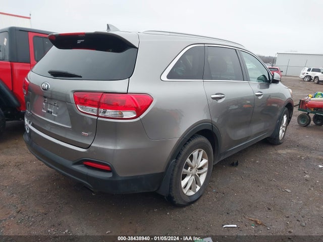 2018 KIA SORENTO 2.4L LX VIN: 5XYPG4A37JG408873