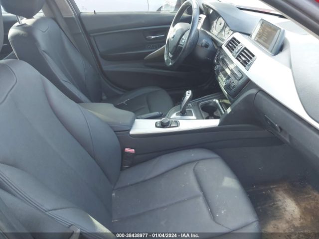 WBA3B1C55EK133866 BMW 320i