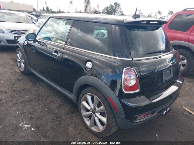 2012 MINI COOPER S WMWSV3C5XCTY26695 Photo 2