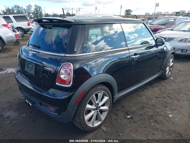 2012 MINI COOPER S WMWSV3C5XCTY26695 Photo 3