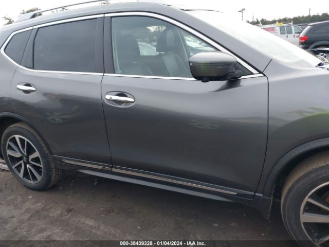 JN8AT2MV8HW016361 Nissan Rogue Sl