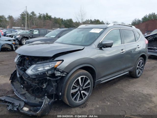 JN8AT2MV8HW016361 Nissan Rogue Sl