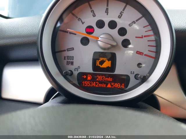2009 MINI COOPER S CLUBMAN WMWMM33549TP74498 Photo 6
