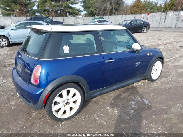 2004 MINI COOPER S WMWRE334X4TD87119 Photo 3