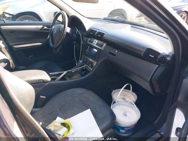 2005 MERCEDES-BENZ C 230 KOMPRESSOR SPORT VIN: WDBRF40J95F651345