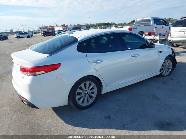 KIA OPTIMA EX 2018 5XXGU4L36JG186711 Image 4