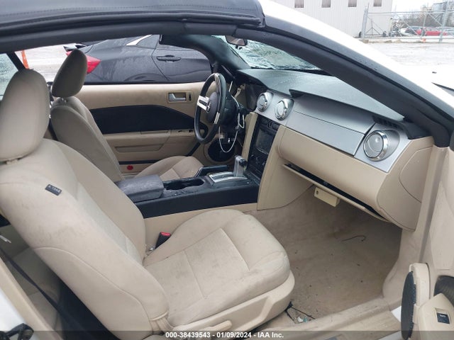 2005 FORD MUSTANG VIN: 1ZVHT84N355234638