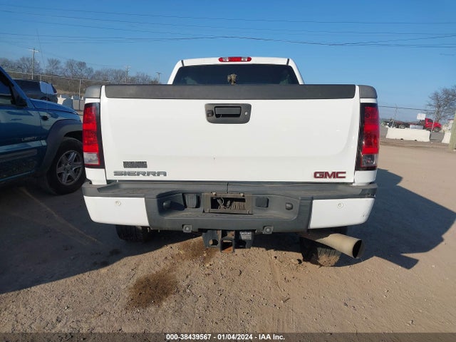 2013 GMC SIERRA 2500HD DENALI VIN: 1GT125E80DF206318