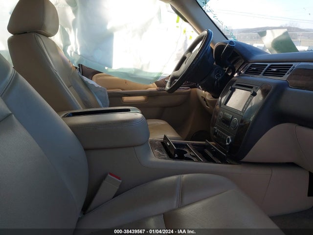 2013 GMC SIERRA 2500HD DENALI VIN: 1GT125E80DF206318