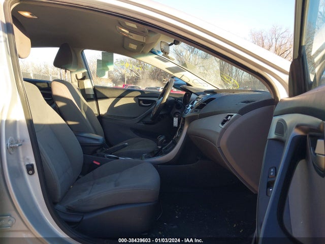 Auction sale of the 2015 Hyundai Elantra Se (ulsan Plant), vin: KMHDH4AE7FU229493, lot number: 38439603
