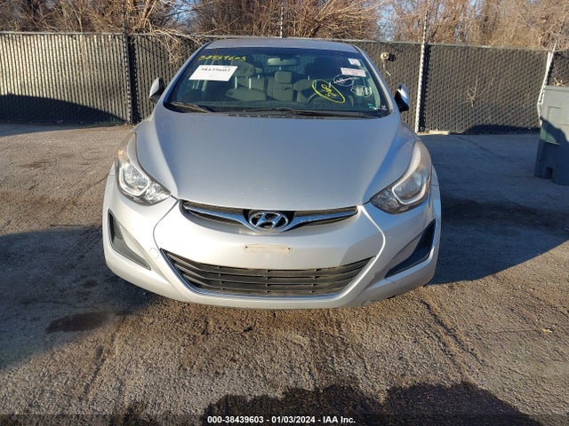 Auction sale of the 2015 Hyundai Elantra Se (ulsan Plant), vin: KMHDH4AE7FU229493, lot number: 38439603