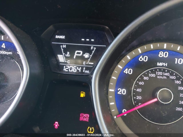 Auction sale of the 2015 Hyundai Elantra Se (ulsan Plant), vin: KMHDH4AE7FU229493, lot number: 38439603