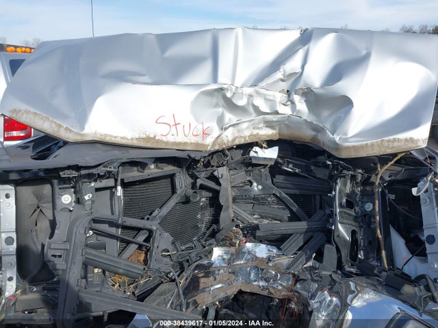 2017 CHEVROLET SILVERADO 1500 1LT VIN: 3GCUKREC5HG221538