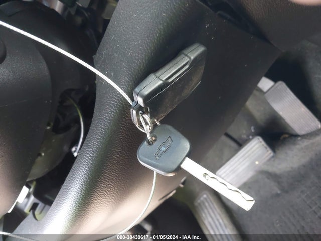 2017 CHEVROLET SILVERADO 1500 1LT VIN: 3GCUKREC5HG221538