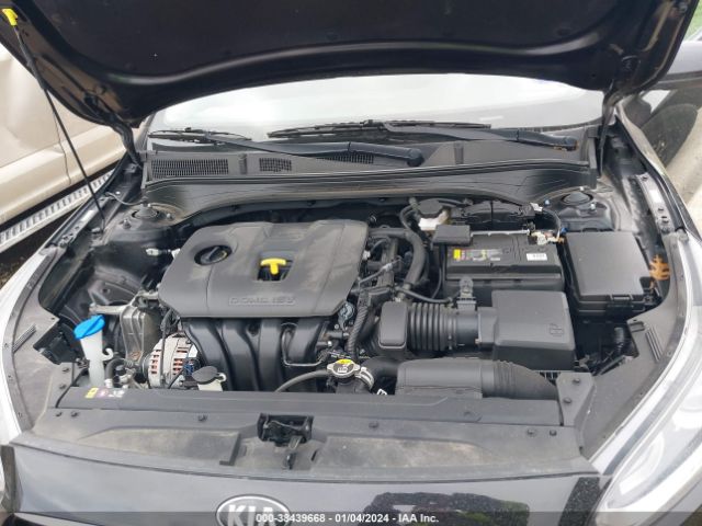 3KPF24AD4ME305723 KIA Forte Lxs