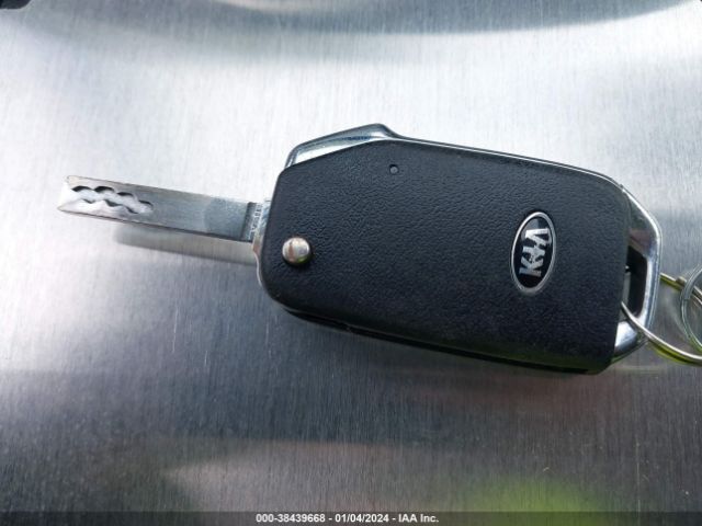 3KPF24AD4ME305723 KIA Forte Lxs