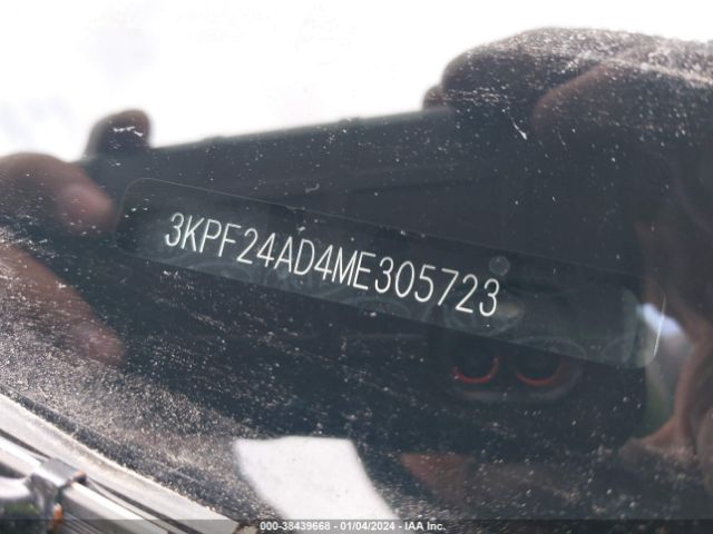 3KPF24AD4ME305723 KIA Forte Lxs