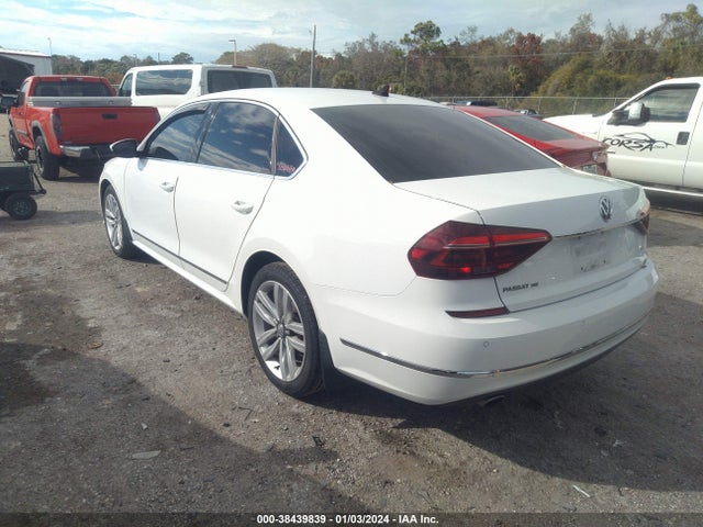 1VWGT7A32HC023682 Volkswagen Passat 1.8t Se