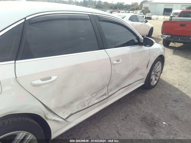 1VWGT7A32HC023682 Volkswagen Passat 1.8t Se