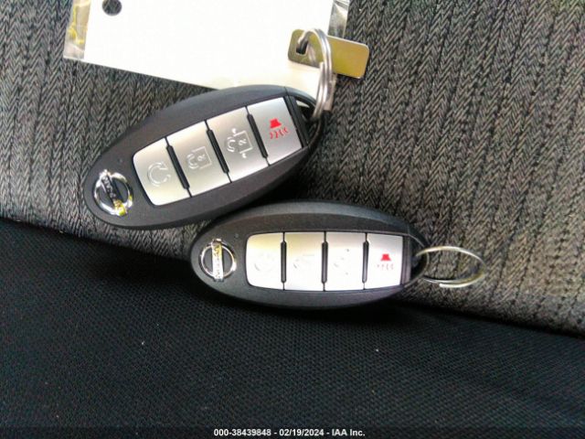 5N1AT3BB2MC822620 Nissan Rogue Sv Intelligent Awd