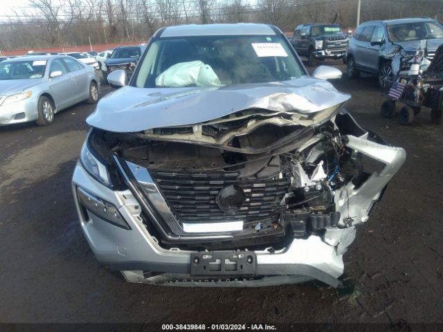 5N1AT3BB2MC822620 Nissan Rogue Sv Intelligent Awd