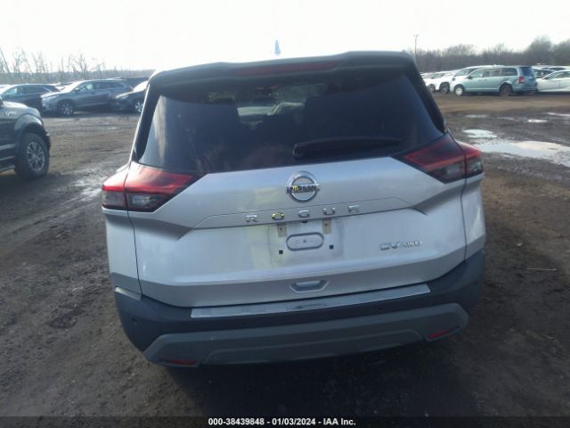 5N1AT3BB2MC822620 Nissan Rogue Sv Intelligent Awd