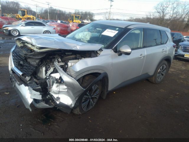 5N1AT3BB2MC822620 Nissan Rogue Sv Intelligent Awd