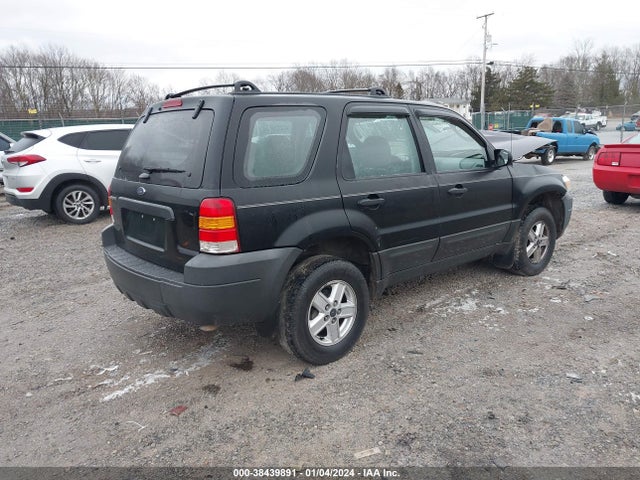 2005 FORD ESCAPE XLS VIN: 1FMYU92ZX5DA19240
