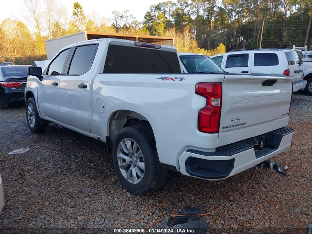 2021 CHEVROLET SILVERADO 1500 4WD SHORT BED CUSTOM VIN: 1GCPYBEH4MZ114604