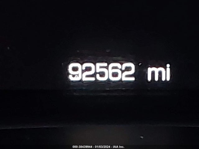 3GNAXSEV1JS577122 Chevrolet EQUINOX LT