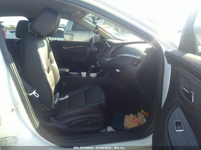 Chevrolet IMPALA 1LT 2018 2G1105S36J9120507 Image 5
