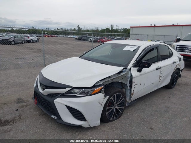 Toyota CAMRY SE 2020 4T1G11AK7LU971118 Image 2