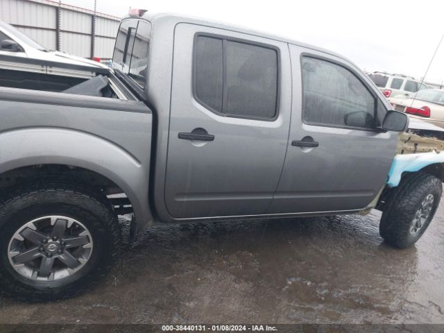 1N6AD0EVXJN738256 Nissan Frontier Pro-4x