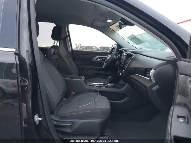 Chevrolet Traverse Ls 2019 1GNERFKW3KJ120993 Image 5