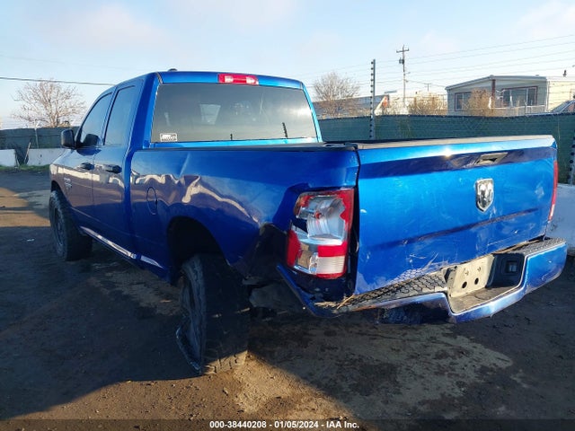 RAM 1500 Classic Express Quad Cab 4x2 6'4 Box 2019 1C6RR6FG3KS552479 Image 3
