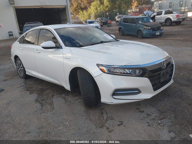 2018 1HGCV3F19JA009048 main image