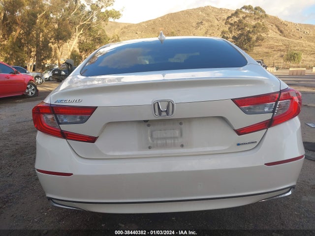 Honda ACCORD HYBRID 2018 1HGCV3F19JA009048 Image 16