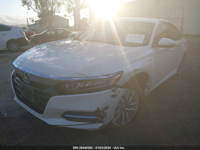 Honda ACCORD HYBRID 2018 1HGCV3F19JA009048 Image 2