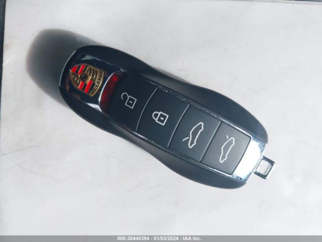 2023 PORSCHE 718 CAYMAN WP0AE2A85PS280082 Photo 10