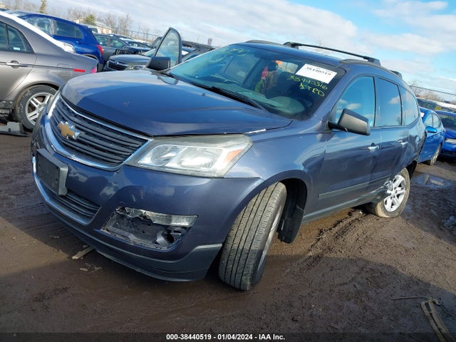 Chevrolet Traverse Ls 2014 1GNKRFKD7EJ125944 Image 2