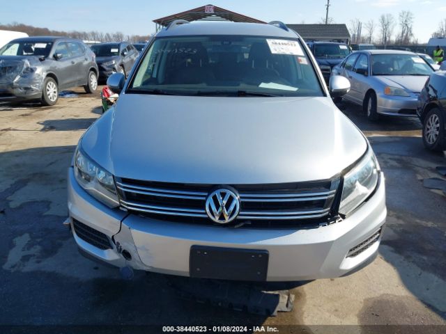 WVGBV7AX7GW582731 Volkswagen TIGUAN S