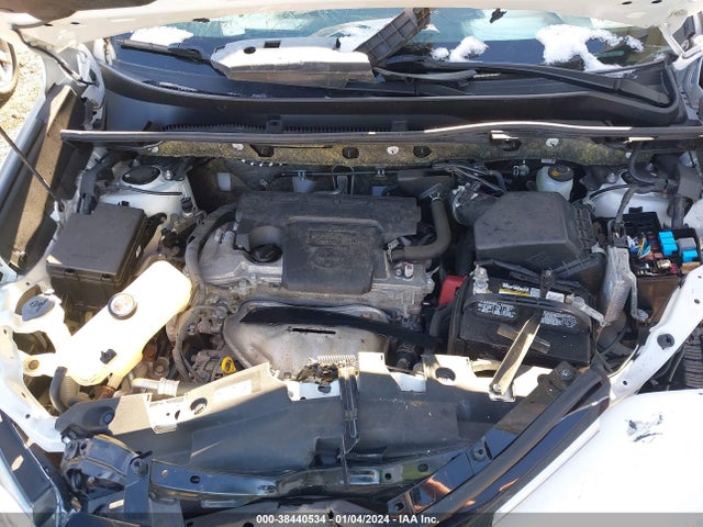 Toyota RAV4 LE 2018 JTMBFREV8JJ244135 Image 10