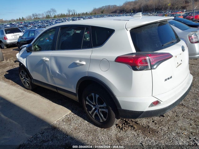 Toyota RAV4 LE 2018 JTMBFREV8JJ244135 Image 3