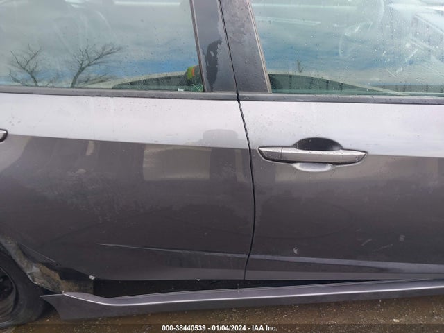 Honda Civic Lx 2018 2HGFC2F54JH525092 Image 13