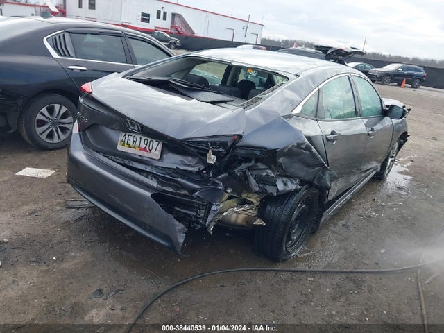 Honda Civic Lx 2018 2HGFC2F54JH525092 Image 4