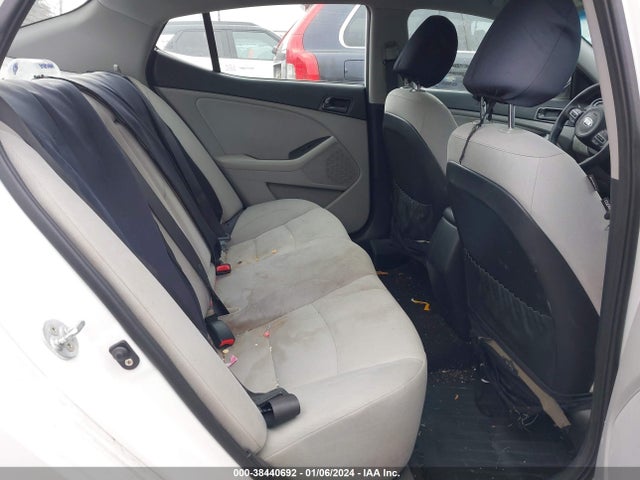 KIA Optima Lx 2015 KNAGM4A72F5640967 Image 8